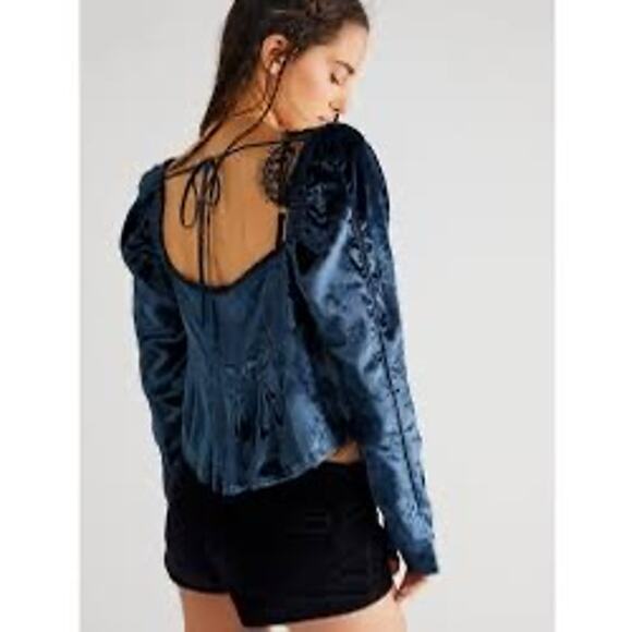 NWOT Free People Bali Heirloom Rose Crushed Velvet Crop Top - Size XS - Picture 4 of 8